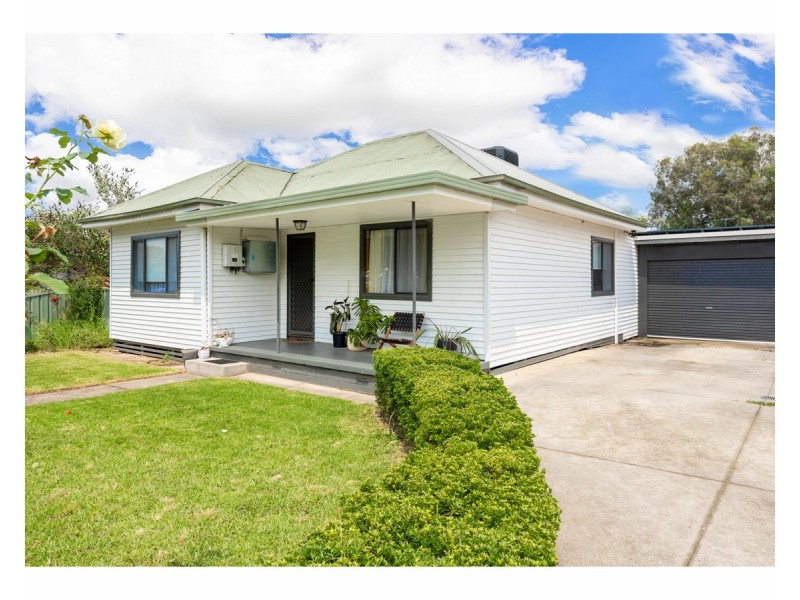 1/481 Kotthoff Street, Lavington NSW 2641