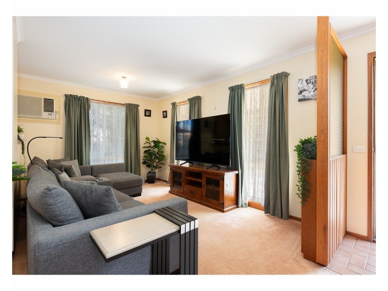 4/7 Kambora Court, Lavington NSW 2641