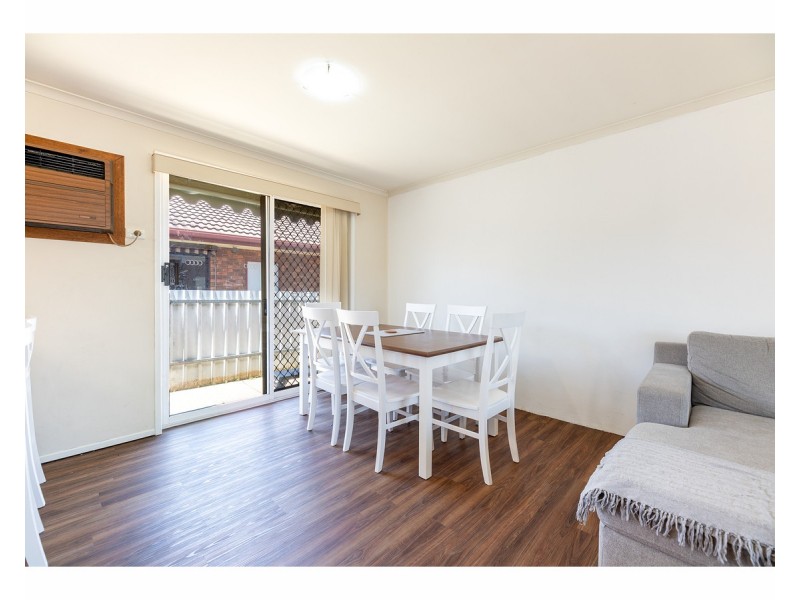 2/482 Heriot Street, Lavington NSW 2641