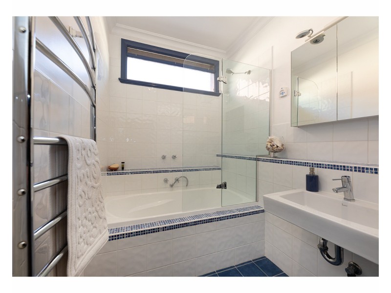 330 Donovan Street, East Albury NSW 2640