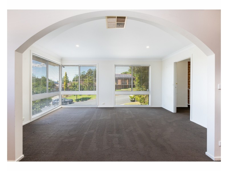 3 Michelle Avenue, Lavington NSW 2641