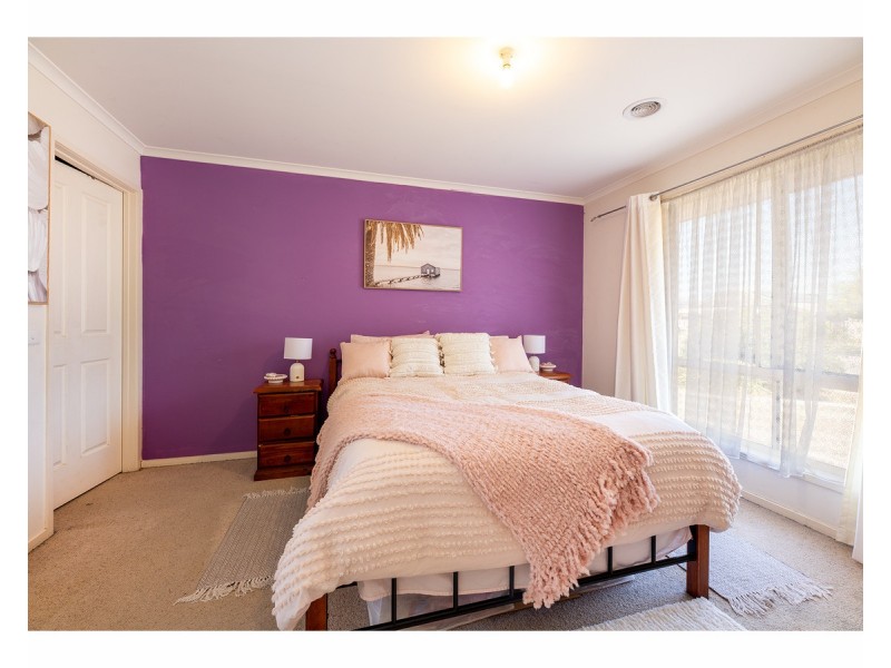 3 Valerie Way, Lavington NSW 2641