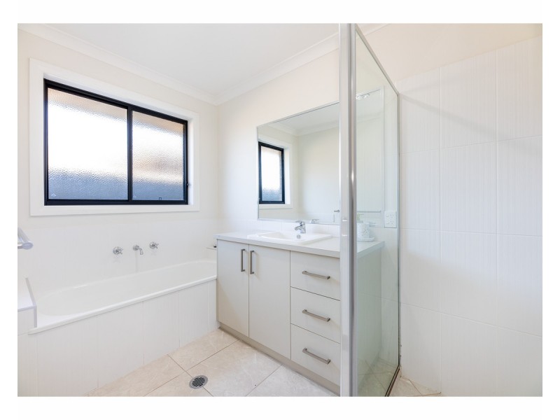 26 Princeton Court, Thurgoona NSW 2640