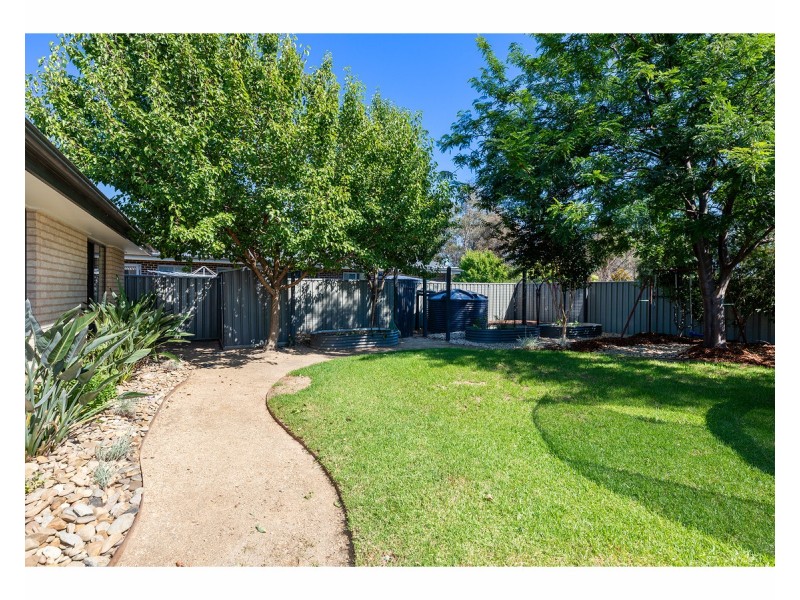 26 Princeton Court, Thurgoona NSW 2640