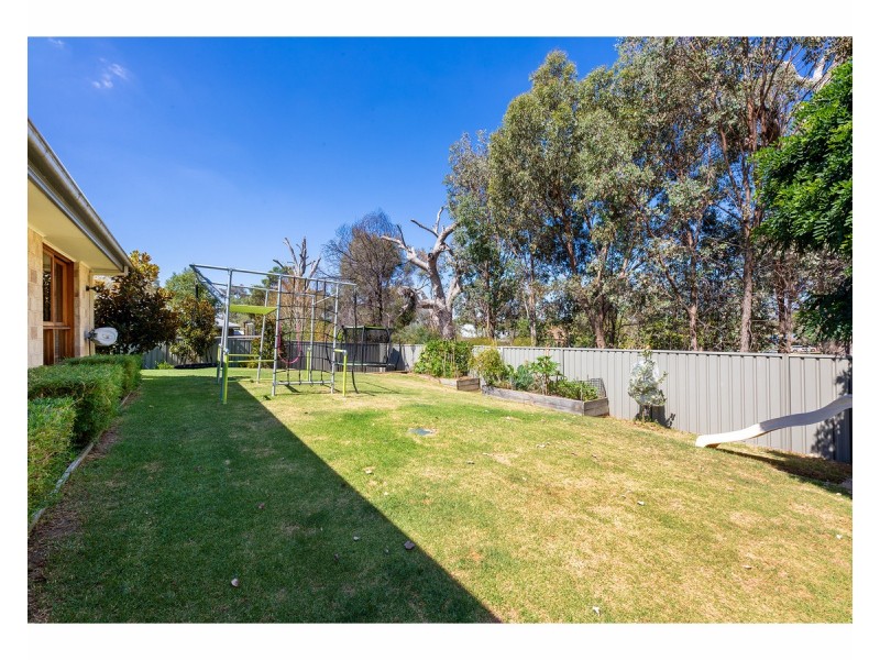 17 Redbox Drive, Thurgoona NSW 2640