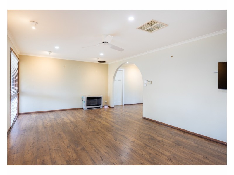 554 Regina Avenue, North Albury NSW 2640