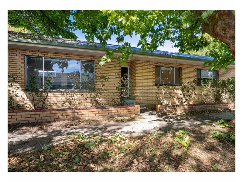 2/540 Thurgoona Street, Albury NSW 2640