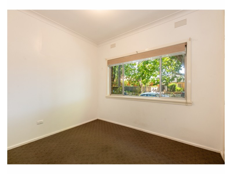 2/540 Thurgoona Street, Albury NSW 2640