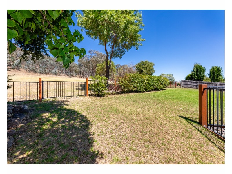 4 Bolte Court, West Wodonga VIC 3690