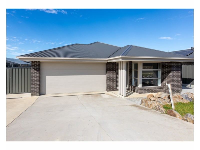 13 Cromwell Road, Leneva VIC 3691