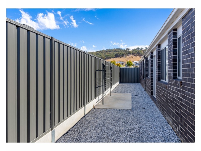 13 Cromwell Road, Leneva VIC 3691