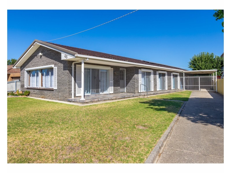 45 Melrose Drive, West Wodonga VIC 3690