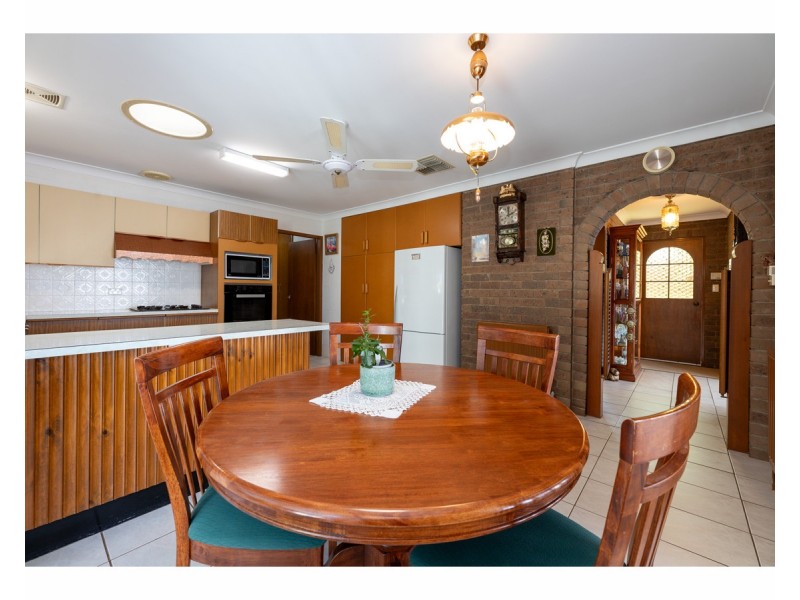 45 Melrose Drive, West Wodonga VIC 3690