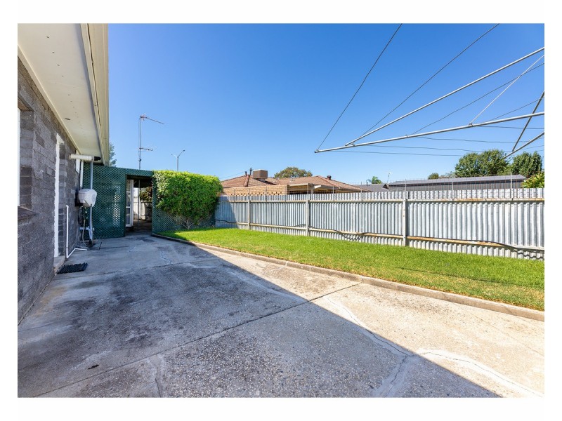 45 Melrose Drive, West Wodonga VIC 3690