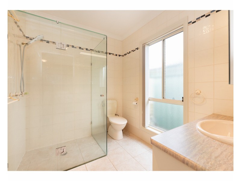 4 Laffertys Walk, East Albury NSW 2640