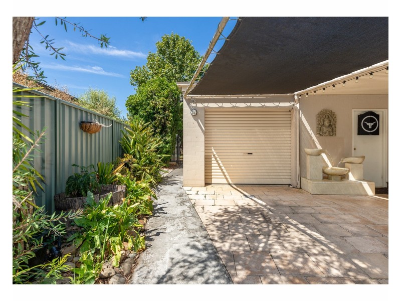 4 Laffertys Walk, East Albury NSW 2640