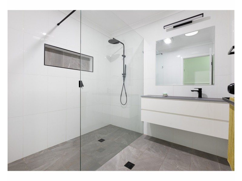 1074 Yarramba Crescent, North Albury NSW 2640