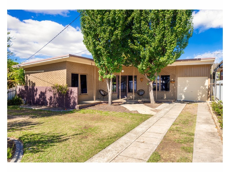 145 Benyon Street, East Albury NSW 2640