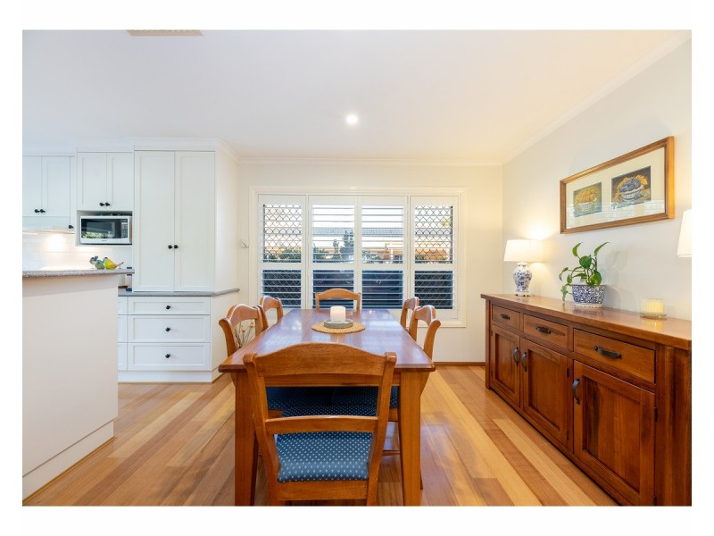 17 Saville Avenue, Lavington NSW 2641