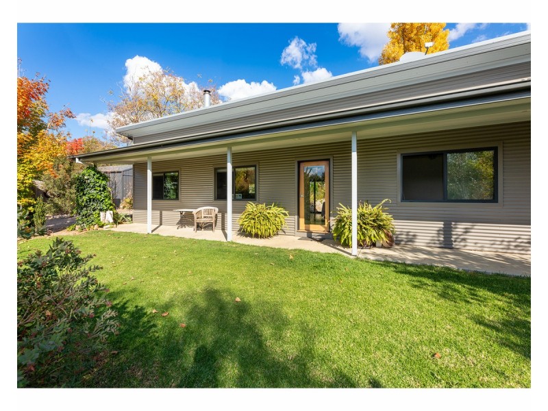8-10 Dickson Street, Woomargama NSW 2644