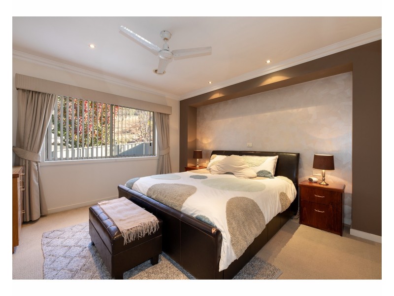 2 Finke Court, Hamilton Valley NSW 2641