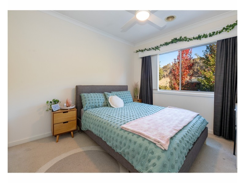 2 Finke Court, Hamilton Valley NSW 2641