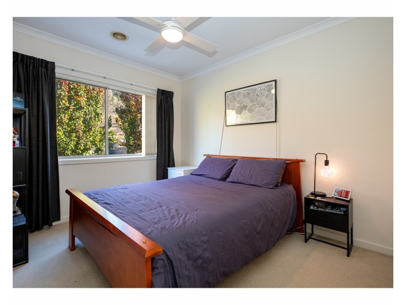 2 Finke Court, Hamilton Valley NSW 2641