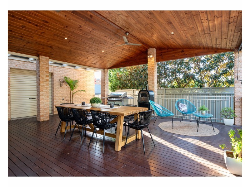 2 Finke Court, Hamilton Valley NSW 2641