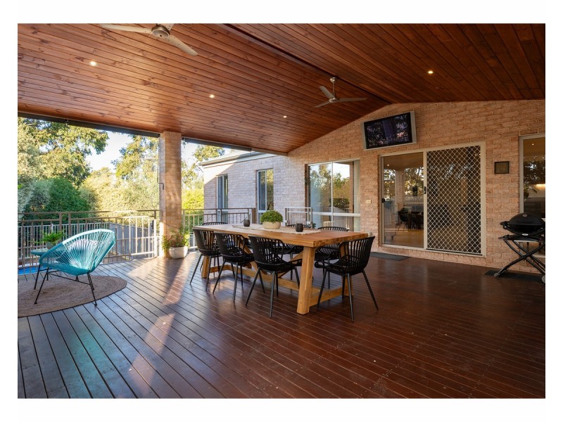 2 Finke Court, Hamilton Valley NSW 2641