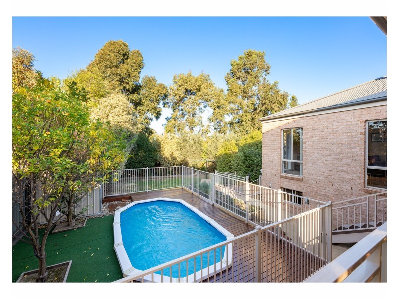 2 Finke Court, Hamilton Valley NSW 2641