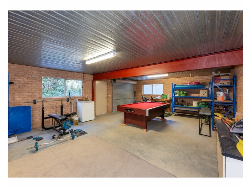 2 Finke Court, Hamilton Valley NSW 2641