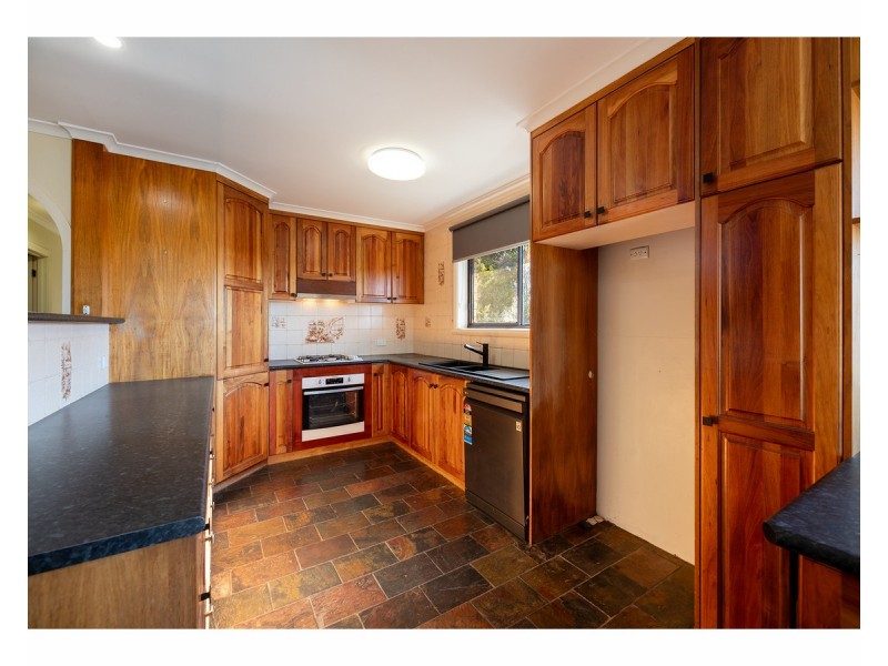 258 Desmond Street, Lavington NSW 2641