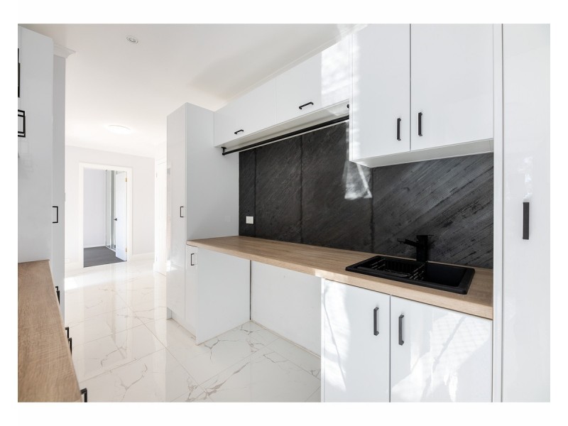 258 Desmond Street, Lavington NSW 2641