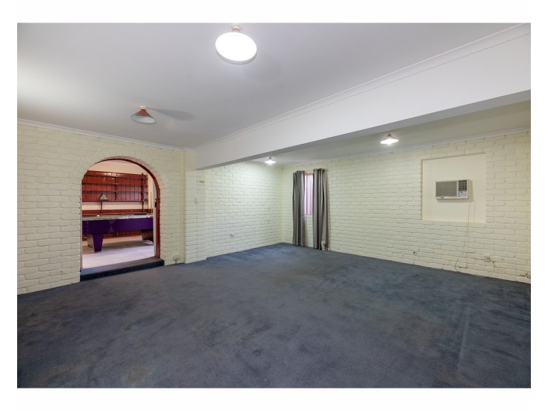 258 Desmond Street, Lavington NSW 2641