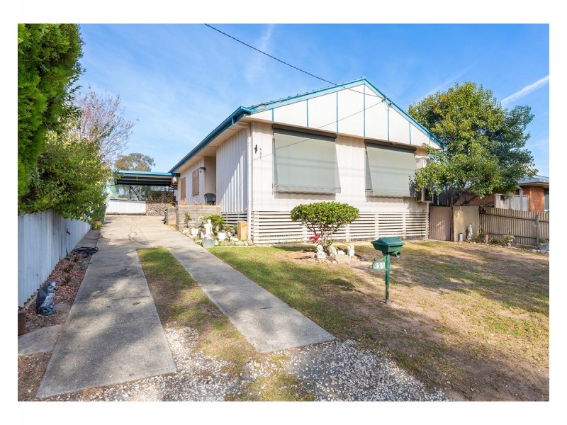 931 Padman Drive, West Albury NSW 2640