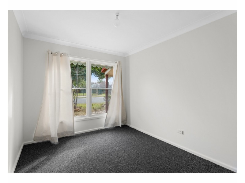 358 Parkland Crescent, Lavington NSW 2641
