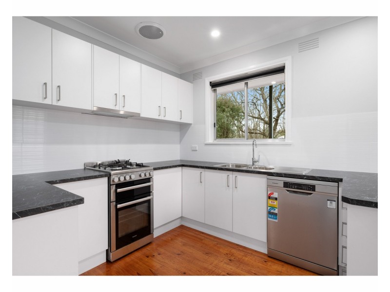 580 Lyne Street, Lavington NSW 2641