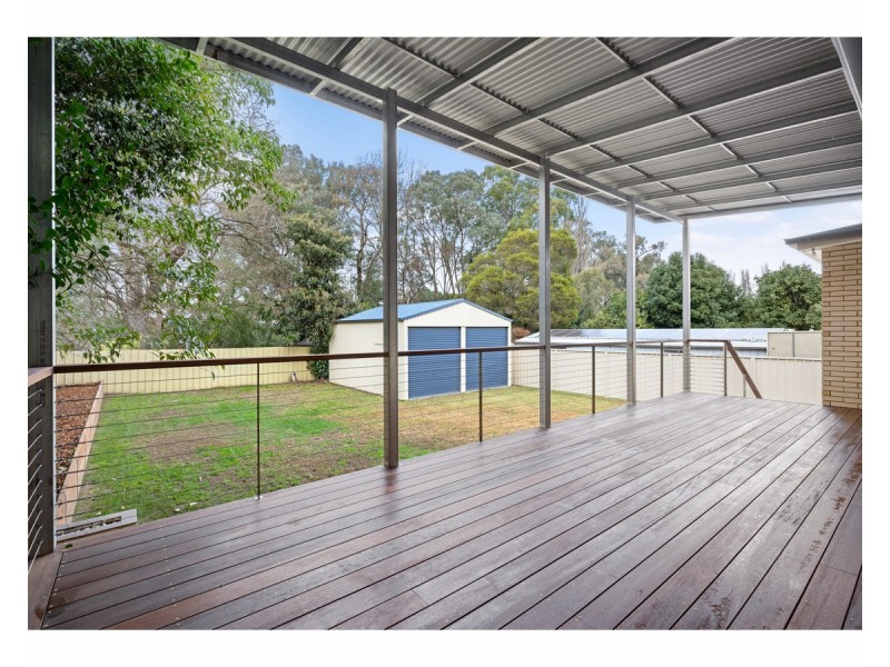 580 Lyne Street, Lavington NSW 2641