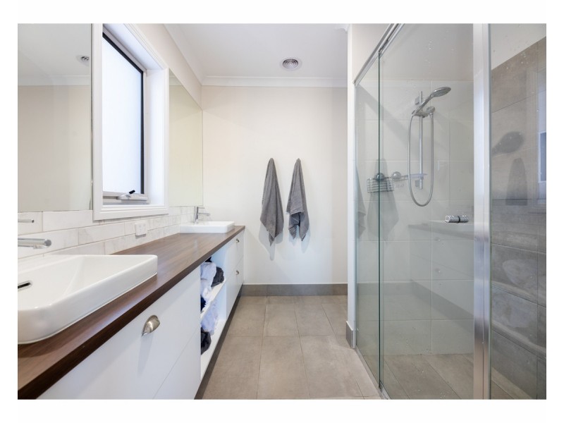 27 Callus Street, Killara VIC 3691