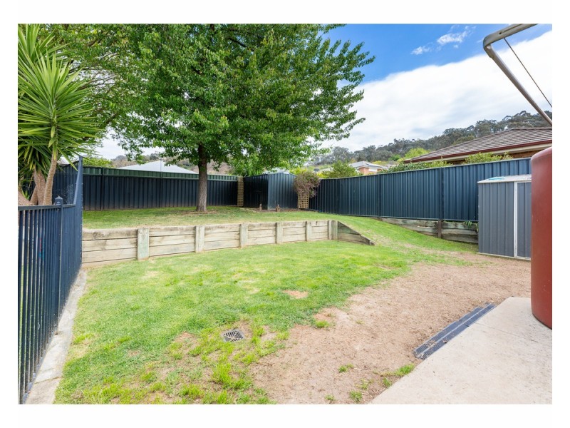 1 Grandeur Place, East Albury NSW 2640