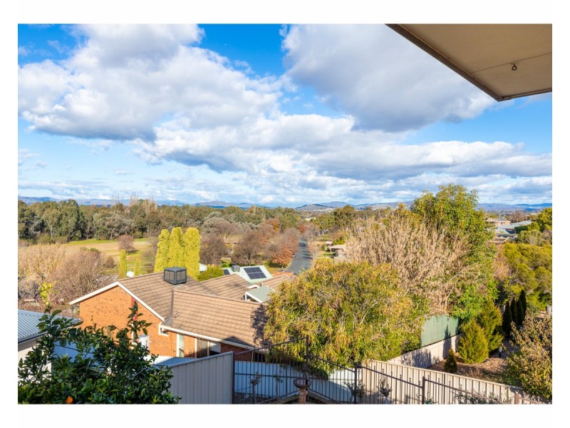 39 Janette Court, Lavington NSW 2641