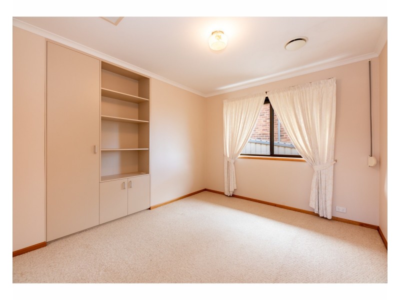 39 Janette Court, Lavington NSW 2641