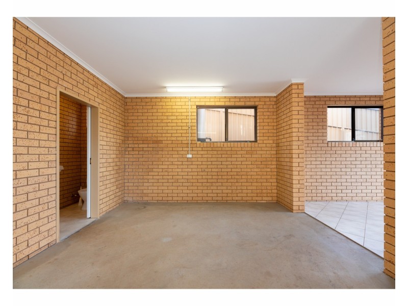 39 Janette Court, Lavington NSW 2641