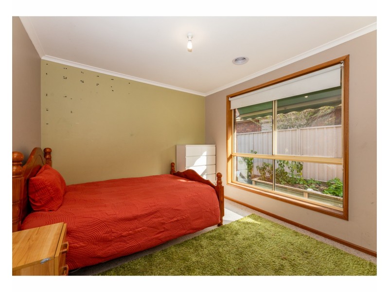 15 Condon Place, Lavington NSW 2641