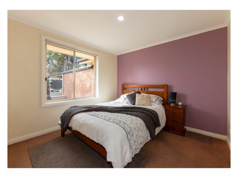 37 Saville Avenue, Lavington NSW 2641