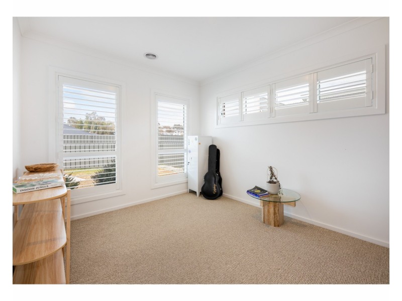 15 Cade Court, Jindera NSW 2642