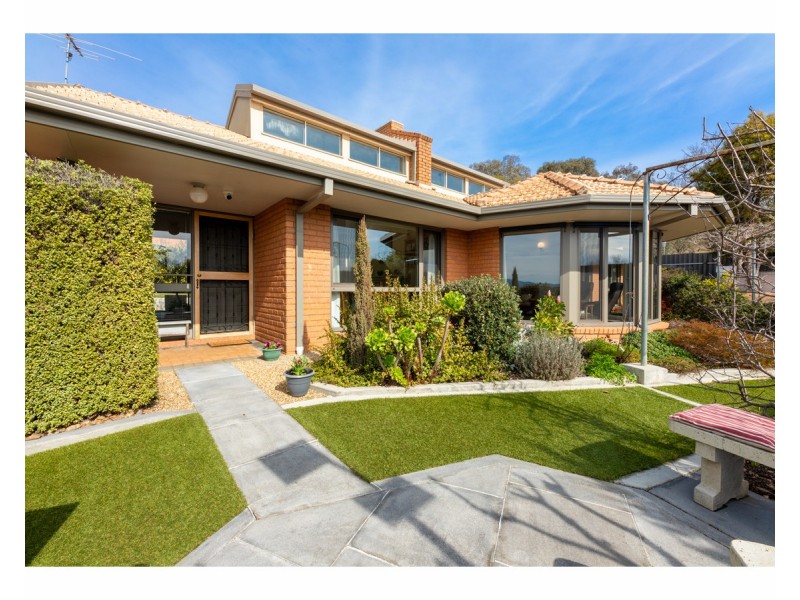 1 Palm Drive, East Albury NSW 2640