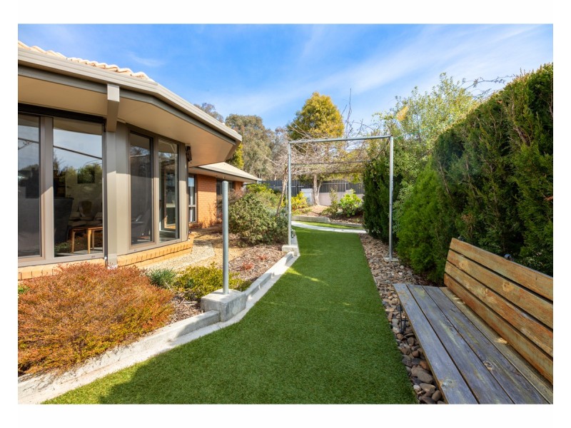 1 Palm Drive, East Albury NSW 2640