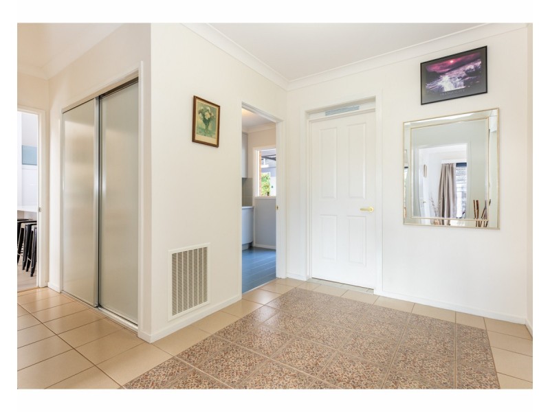 1 Palm Drive, East Albury NSW 2640