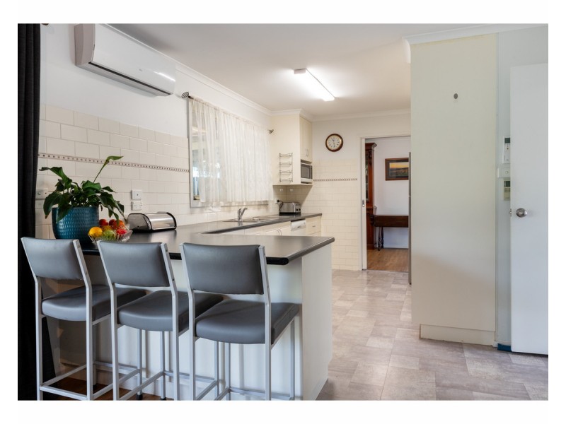 44 Michelle Avenue, Lavington NSW 2641